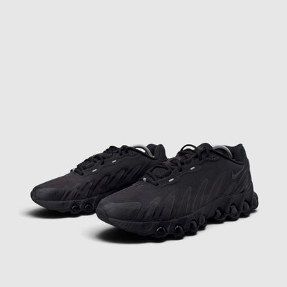 Nike Air Max DN8 Triple Black, buty sportowe męskie w dobrym stanie rozmiar 42.5, para butów