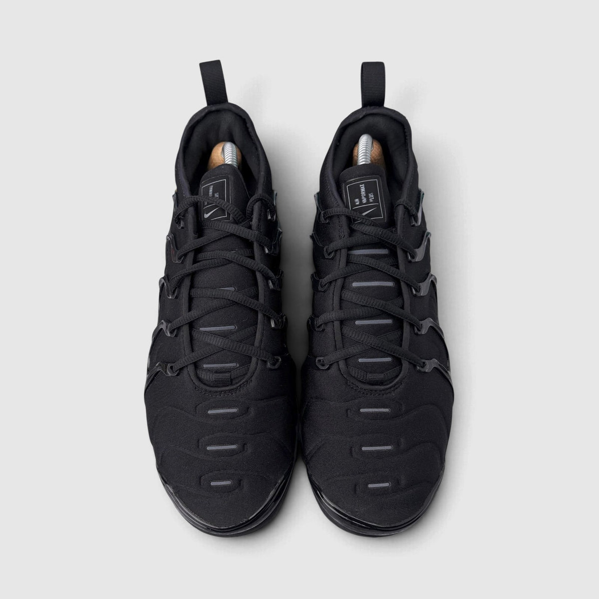 Nike Air VaporMax Plus Triple Black, buty sportowe męskie w bardzo dobrym stanie rozmiar 43, widok z góry