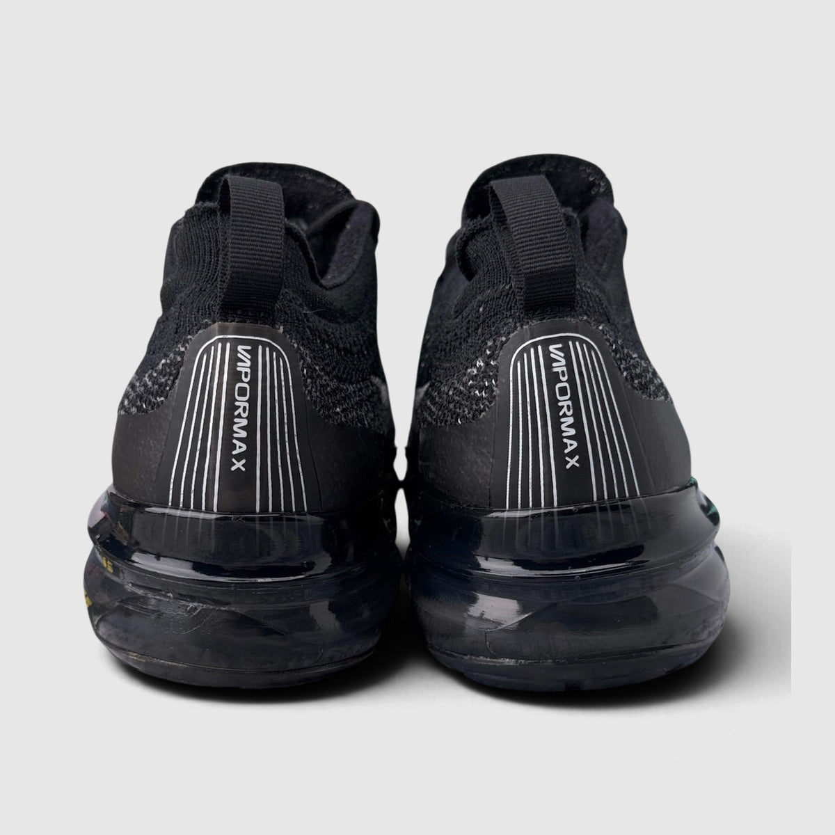 Nike Air VaporMax 2023 Flyknit Oreo, buty sportowe męskie w bardzo dobrym stanie rozmiar 44, widok z tyłu