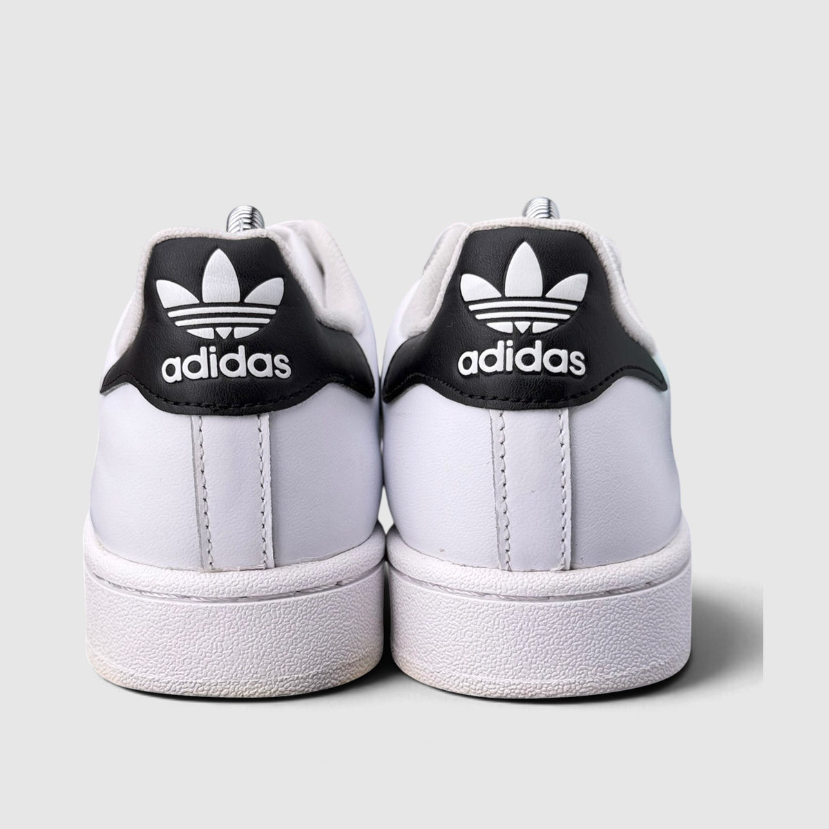 Adidas Superstar II Cloud White Black, buty sportowe damskie w bardzo dobrym stanie rozmiar 37 1/3, widok z tyłu