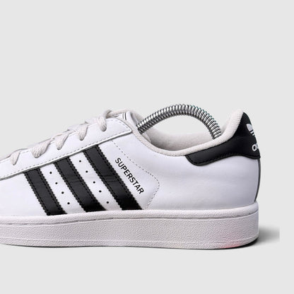 Adidas Superstar II Cloud White Black, buty sportowe damskie w bardzo dobrym stanie rozmiar 37 1/3, boczny profil, lewa strona