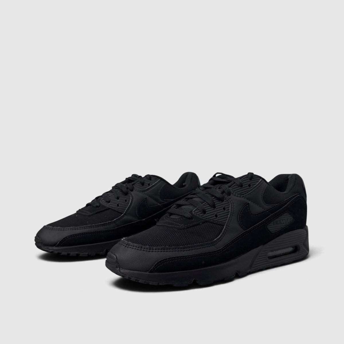 Nike Air Max 90 Triple Black, buty sportowe męskie w bardzo dobrym stanie rozmiar 46, para butów
