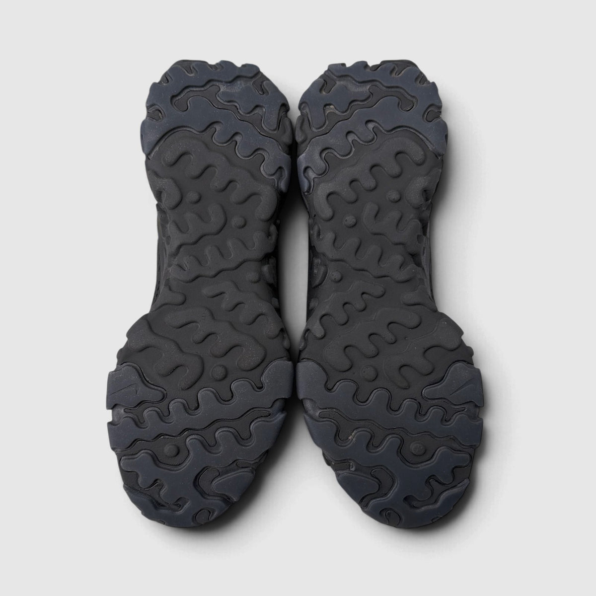 Nike React Vision Triple Black, buty sportowe męskie w bardzo dobrym stanie rozmiar 43, podeszwa