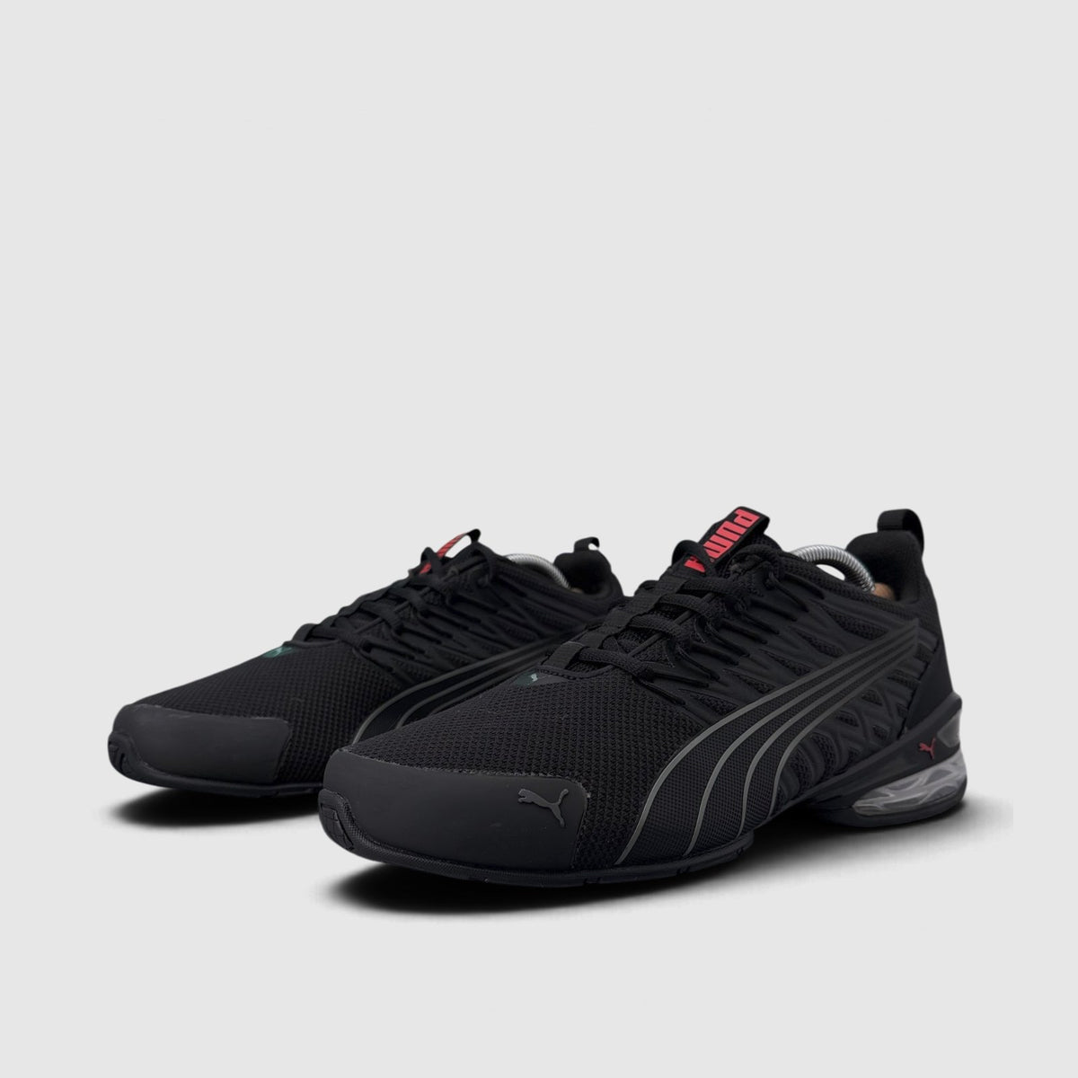 Puma Voltaic Evo Black, buty sportowe męskie w bardzo dobrym stanie rozmiar 44, para butów
