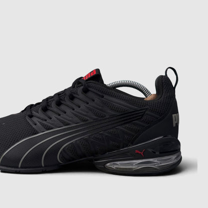 Puma Voltaic Evo Black, buty sportowe męskie w bardzo dobrym stanie rozmiar 44, boczny profil, lewa strona