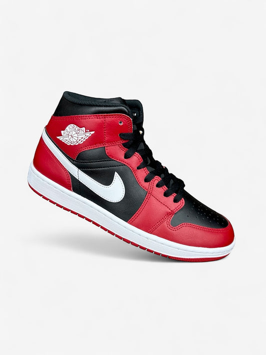 Nike Air Jordan 1 Mid, buty w bardzo dobrym stanie, rozmiar 44
